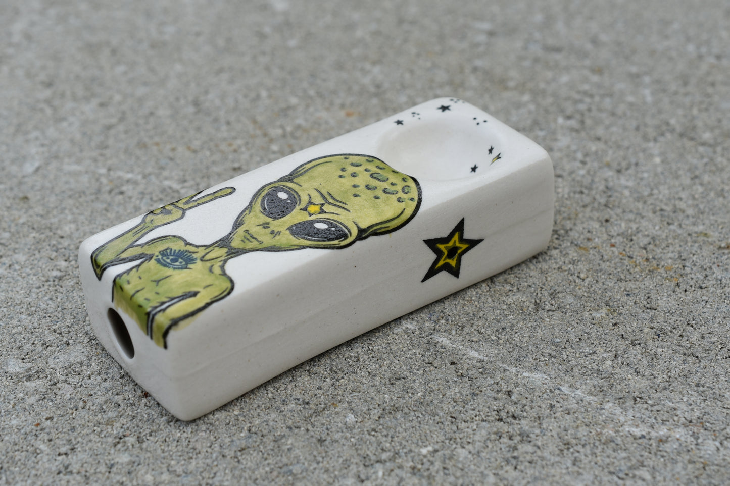 Space Alien Peace Sign, Rectangular Pipe