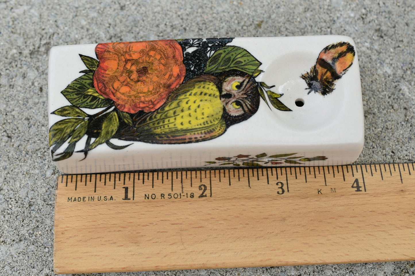 Owl and Flowers, Rectangular Pipe